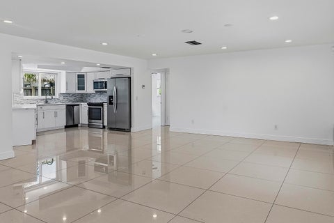 Tiny photo for 2910 NE 40th Court, Lighthouse Point, FL 33064 (MLS # B26038283)
