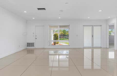 Tiny photo for 2910 NE 40th Court, Lighthouse Point, FL 33064 (MLS # B26038283)