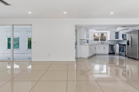 Tiny photo for 2910 NE 40th Court, Lighthouse Point, FL 33064 (MLS # B26038283)