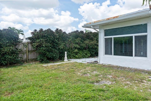 Tiny photo for 2910 NE 40th Court, Lighthouse Point, FL 33064 (MLS # B26038283)