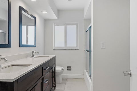 Tiny photo for 2910 NE 40th Court, Lighthouse Point, FL 33064 (MLS # B26038283)
