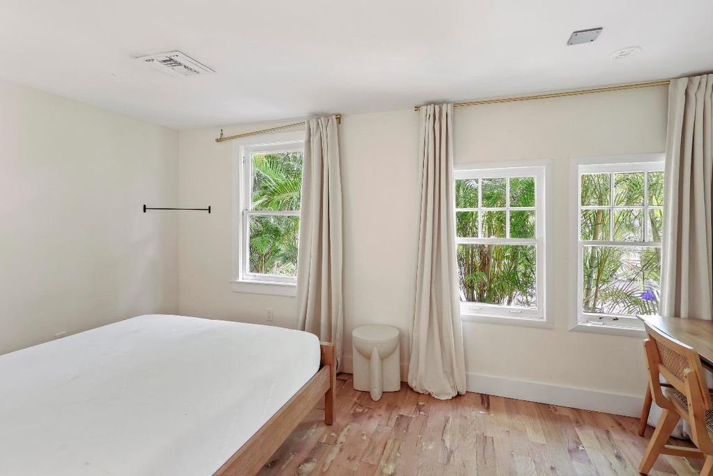 Photo of 1309 E Florida Avenue, West Palm Beach, FL 33401 (MLS # R11158873)