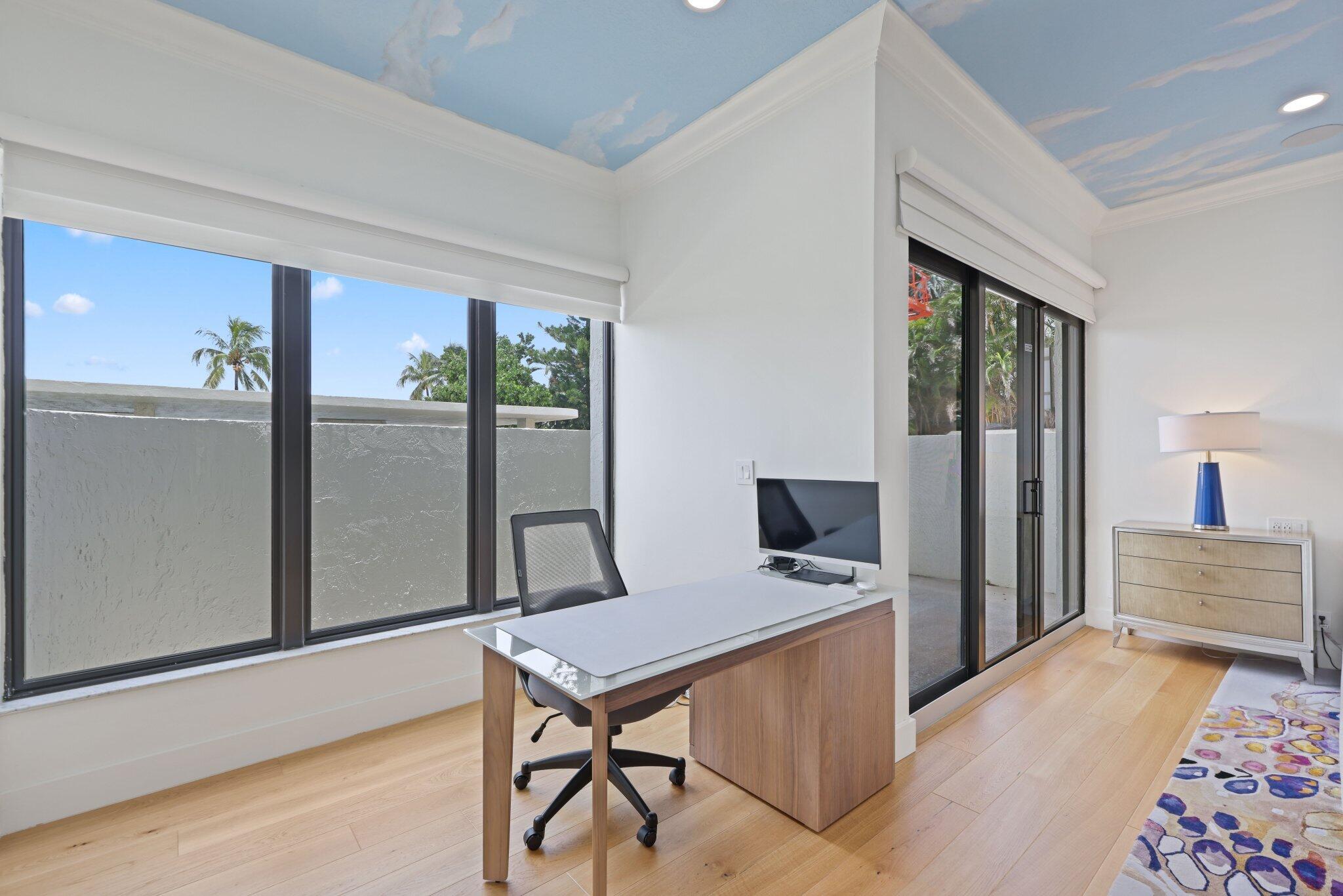 L HERMITAGE COND - Residential