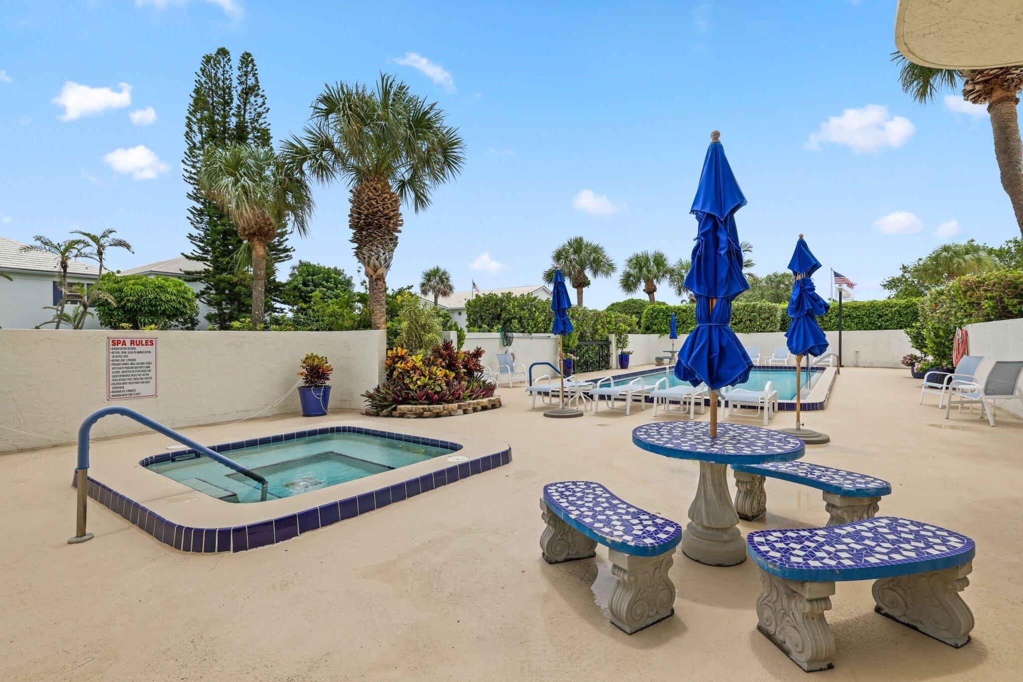 L HERMITAGE COND - Residential