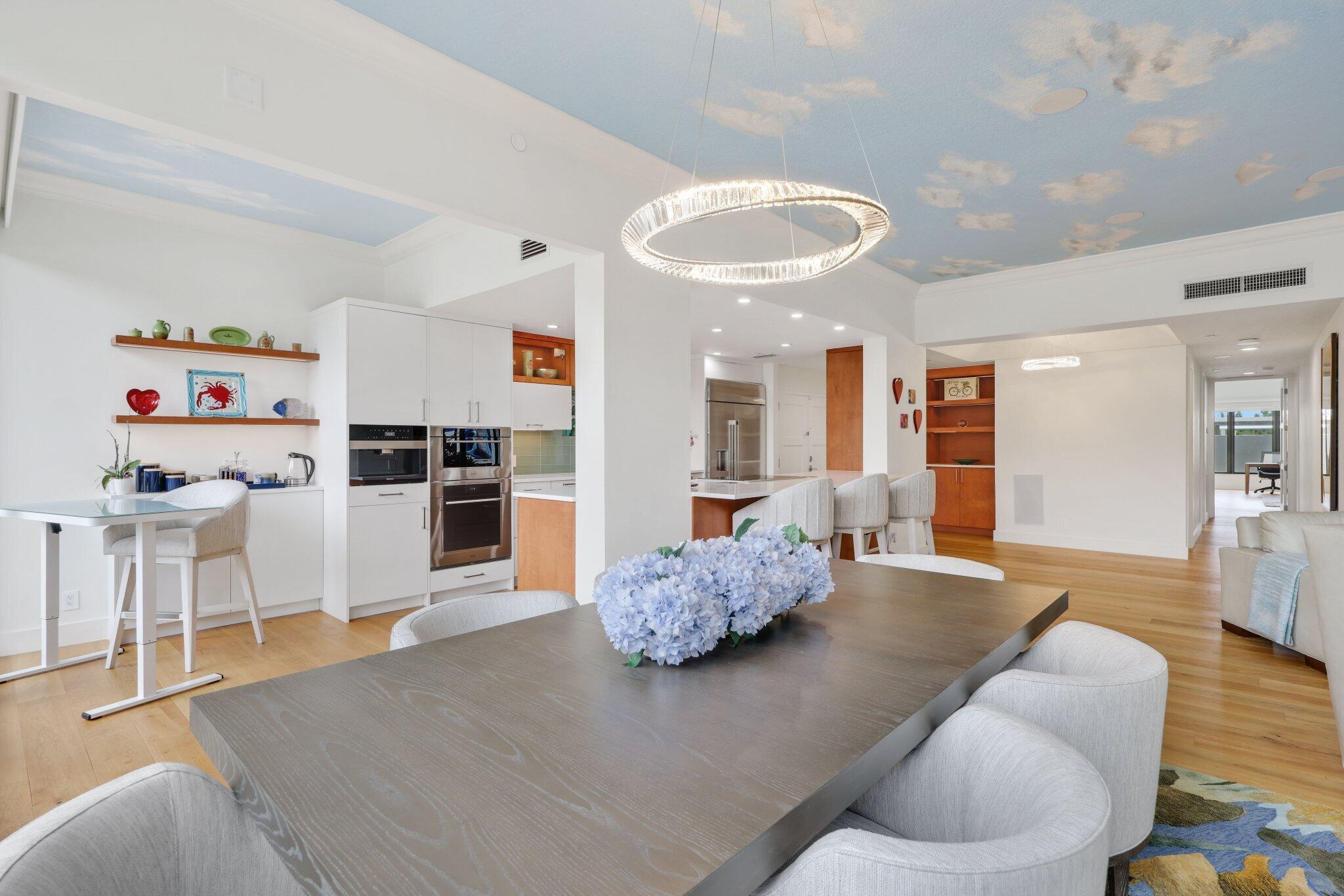 L HERMITAGE COND - Residential