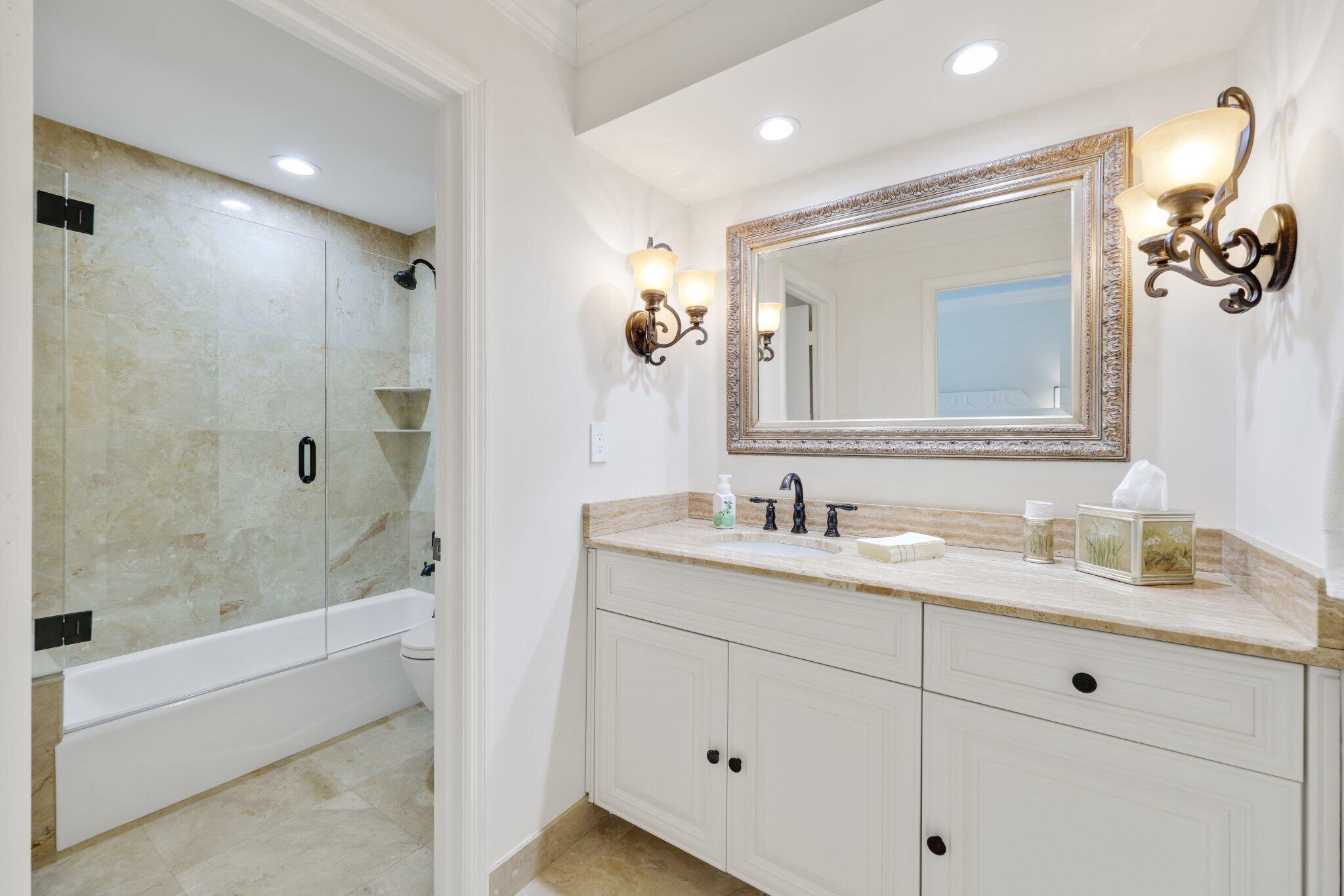 L HERMITAGE COND - Residential