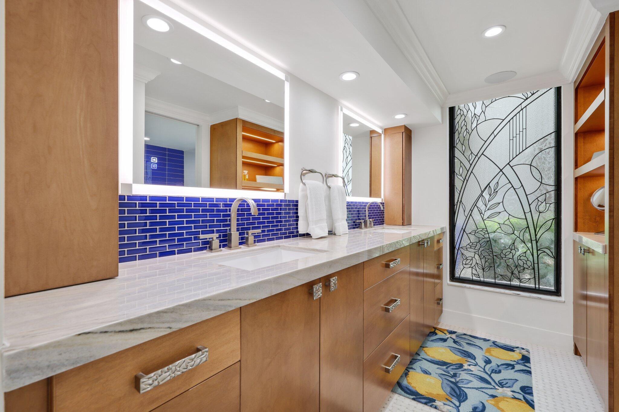 L HERMITAGE COND - Residential