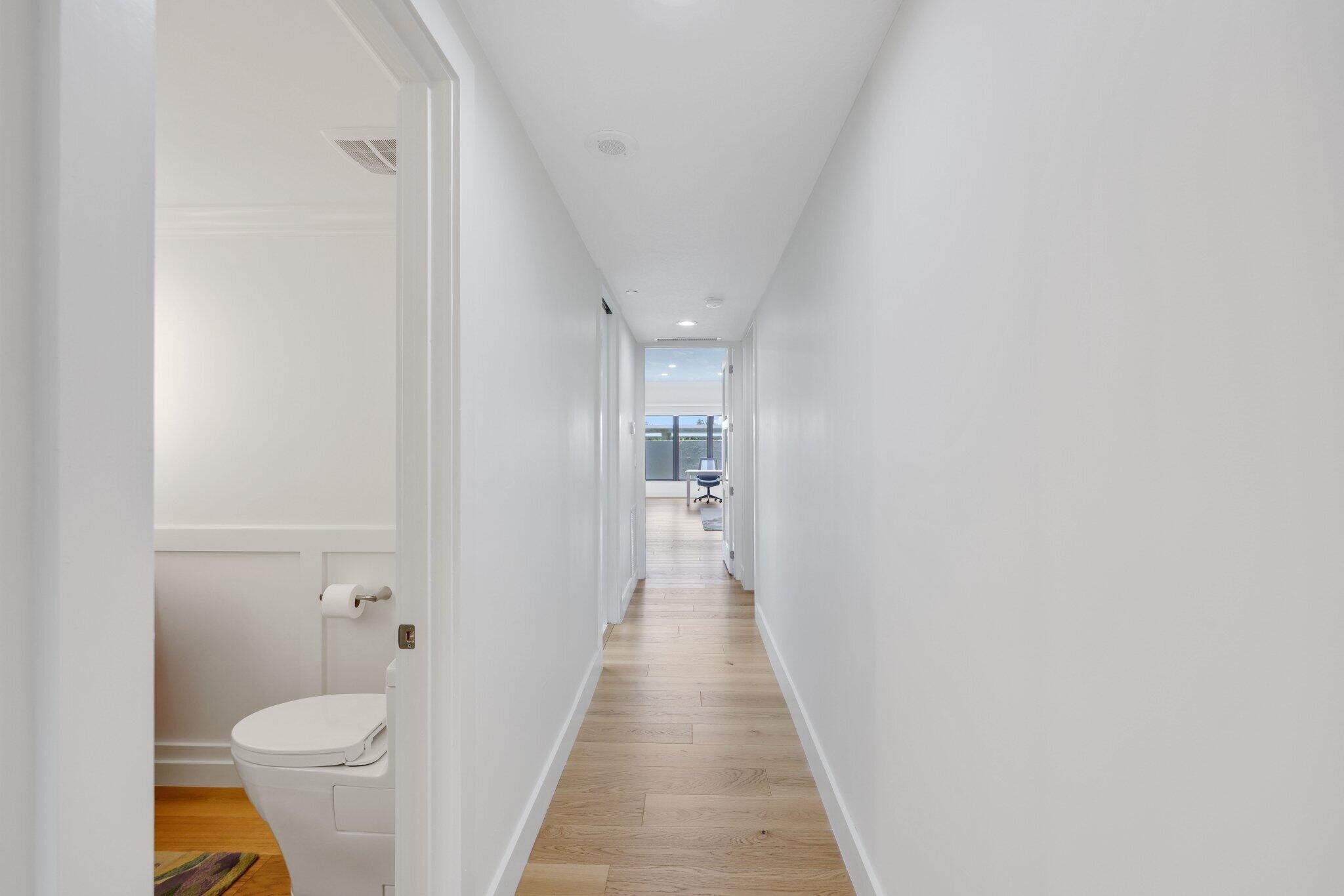 L HERMITAGE COND - Residential