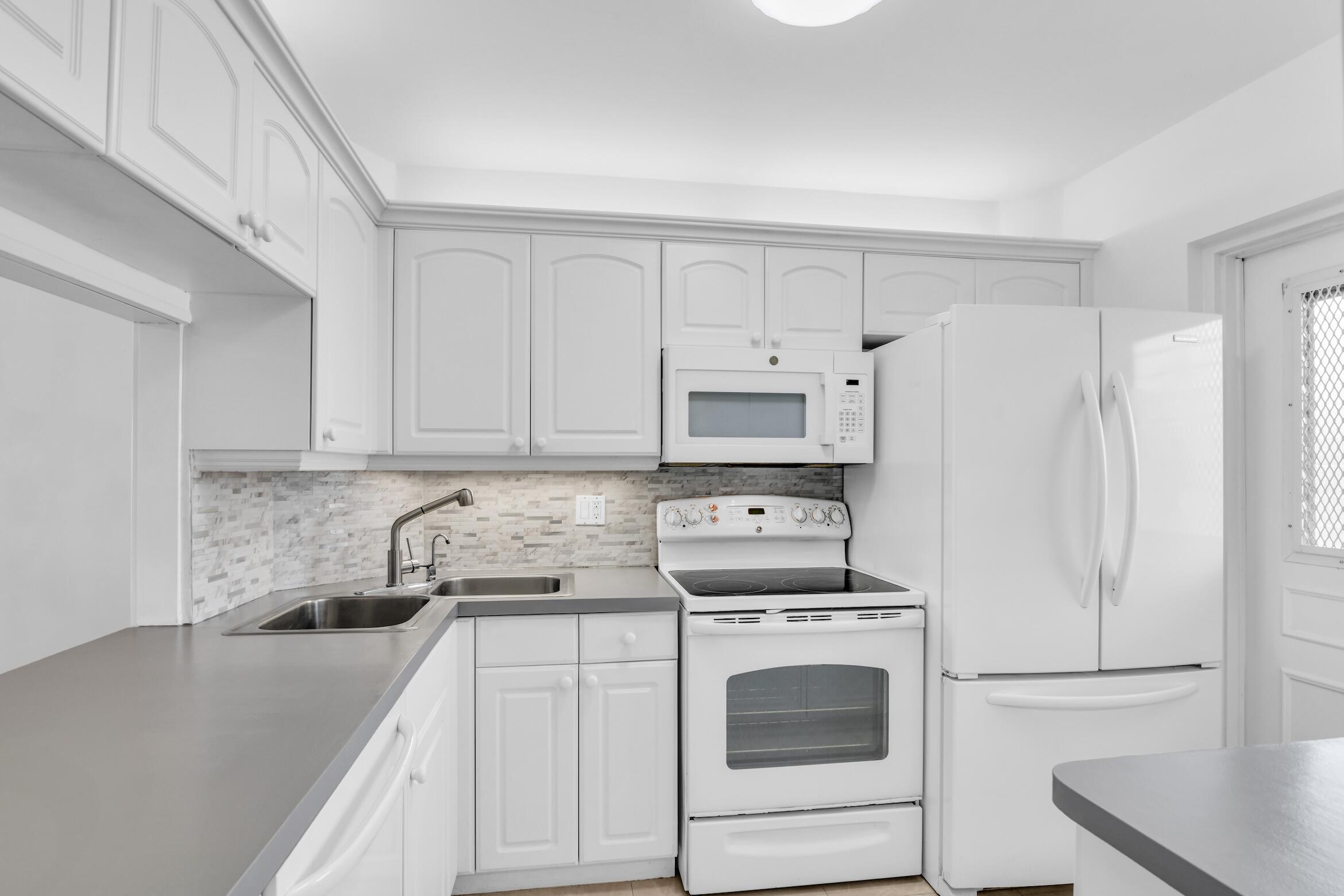 410 N FEDERAL Highway N 616