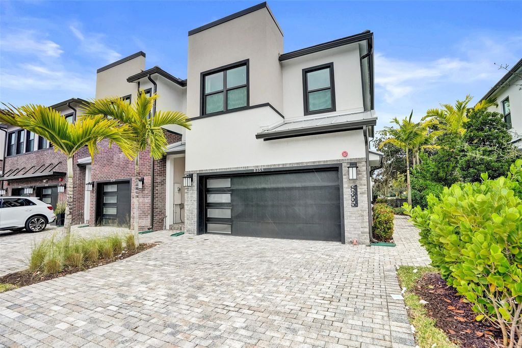 Photo of 8355 NW 7th Place, Plantation, FL 33324 (MLS # F10550746)