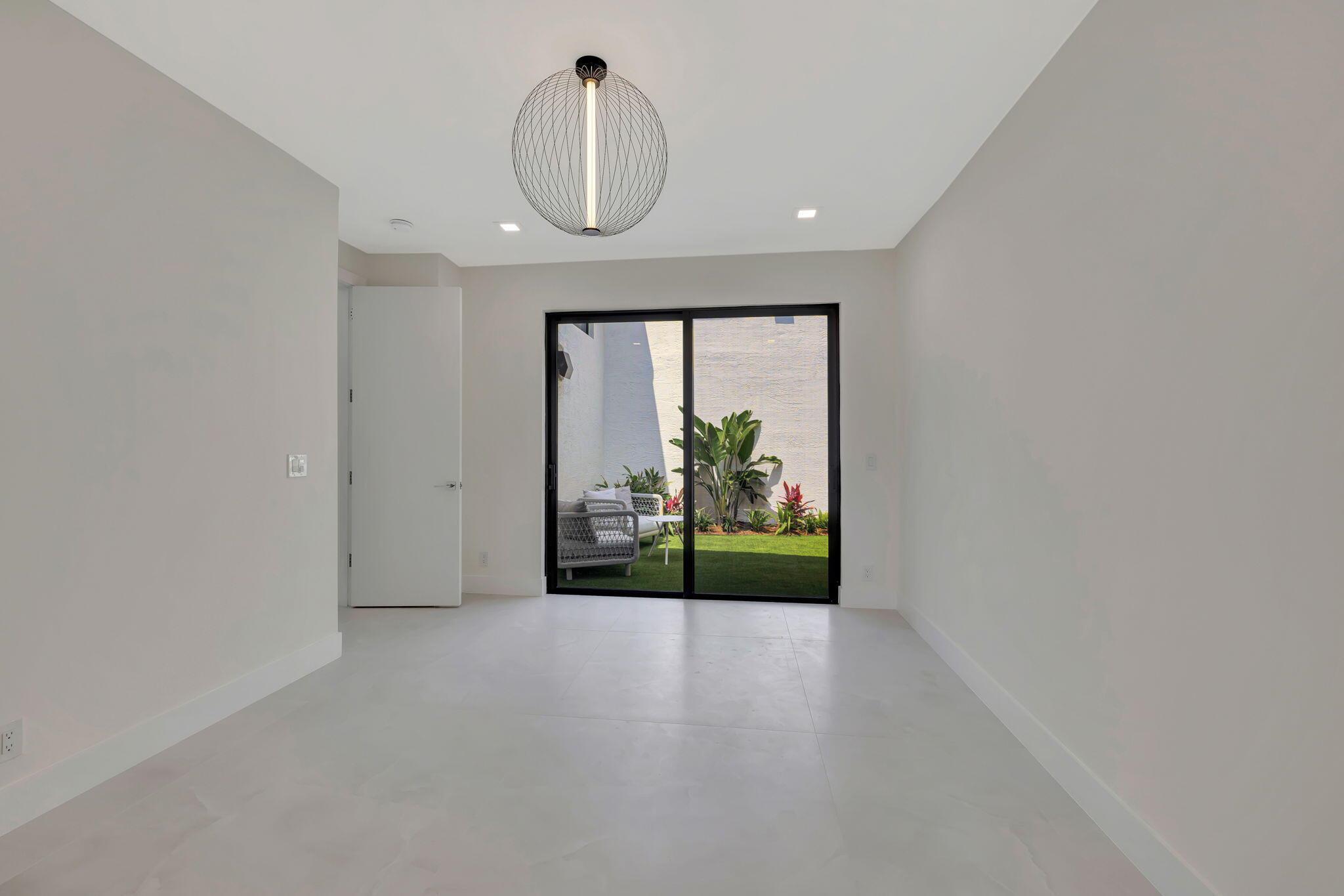 GRAND OAKS - Residential