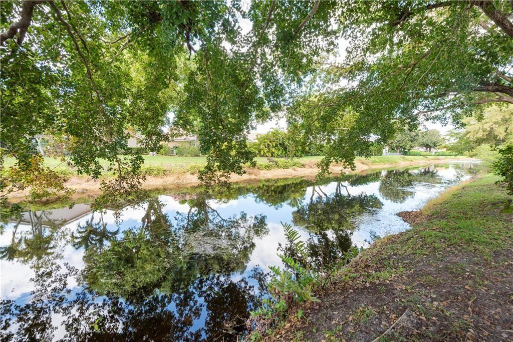 GRENADIER TRACE - Residential