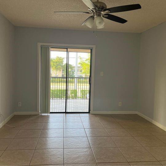 GRENADIER TRACE - Residential