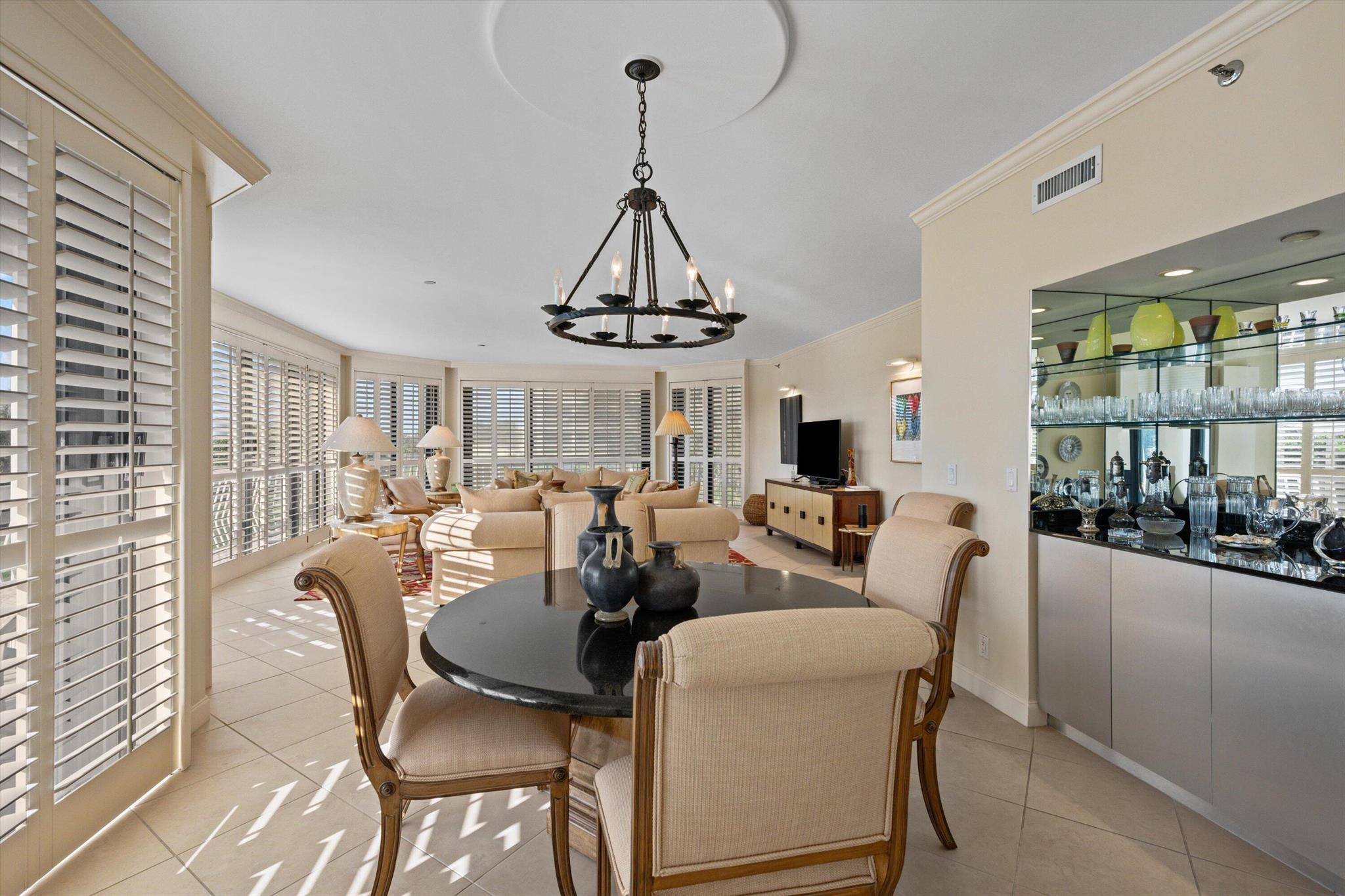 2100 COND AT SLOANS CURVE - Residential