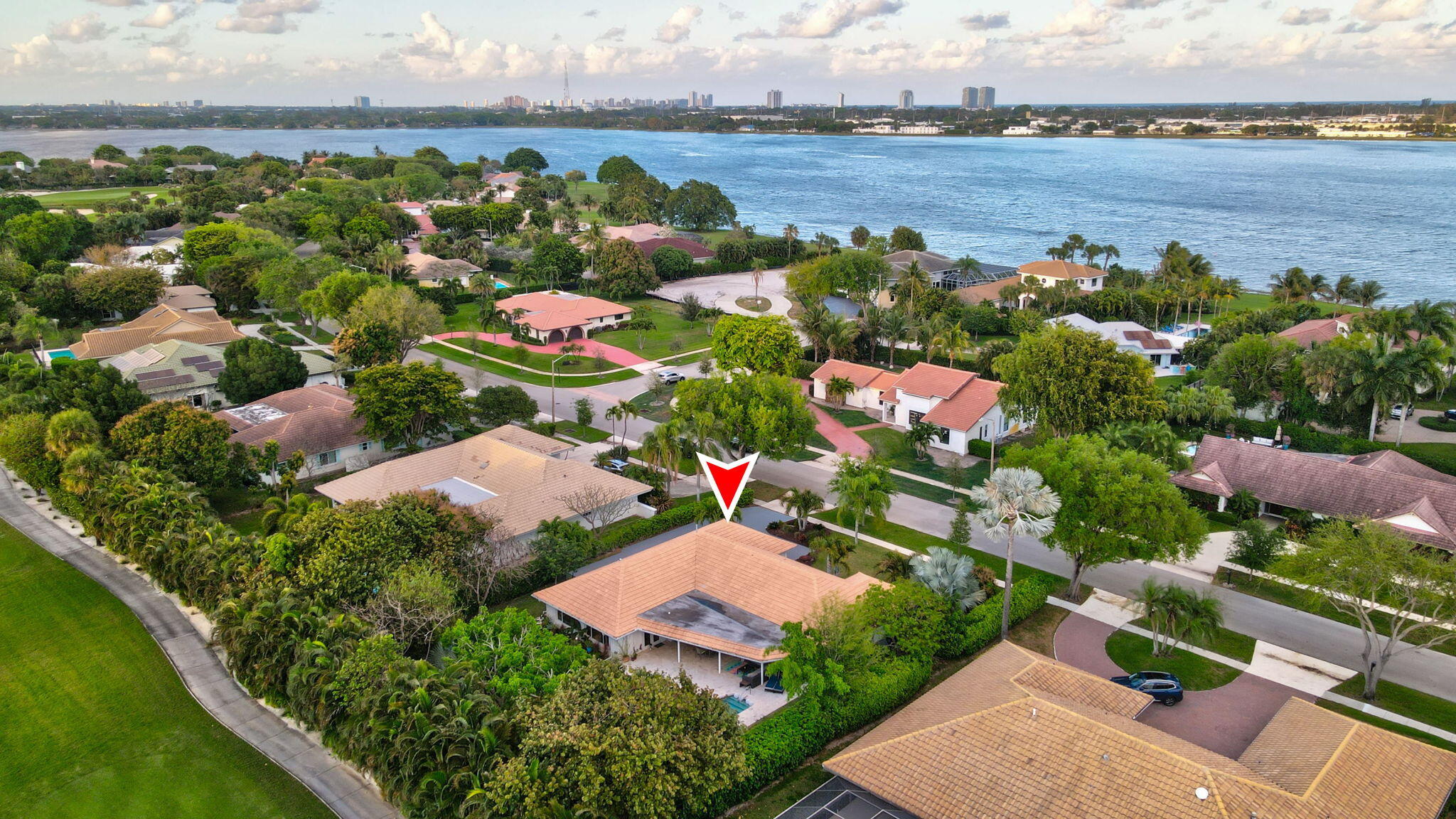 PRESIDENT COUNTRY CLUB 4 - Residential