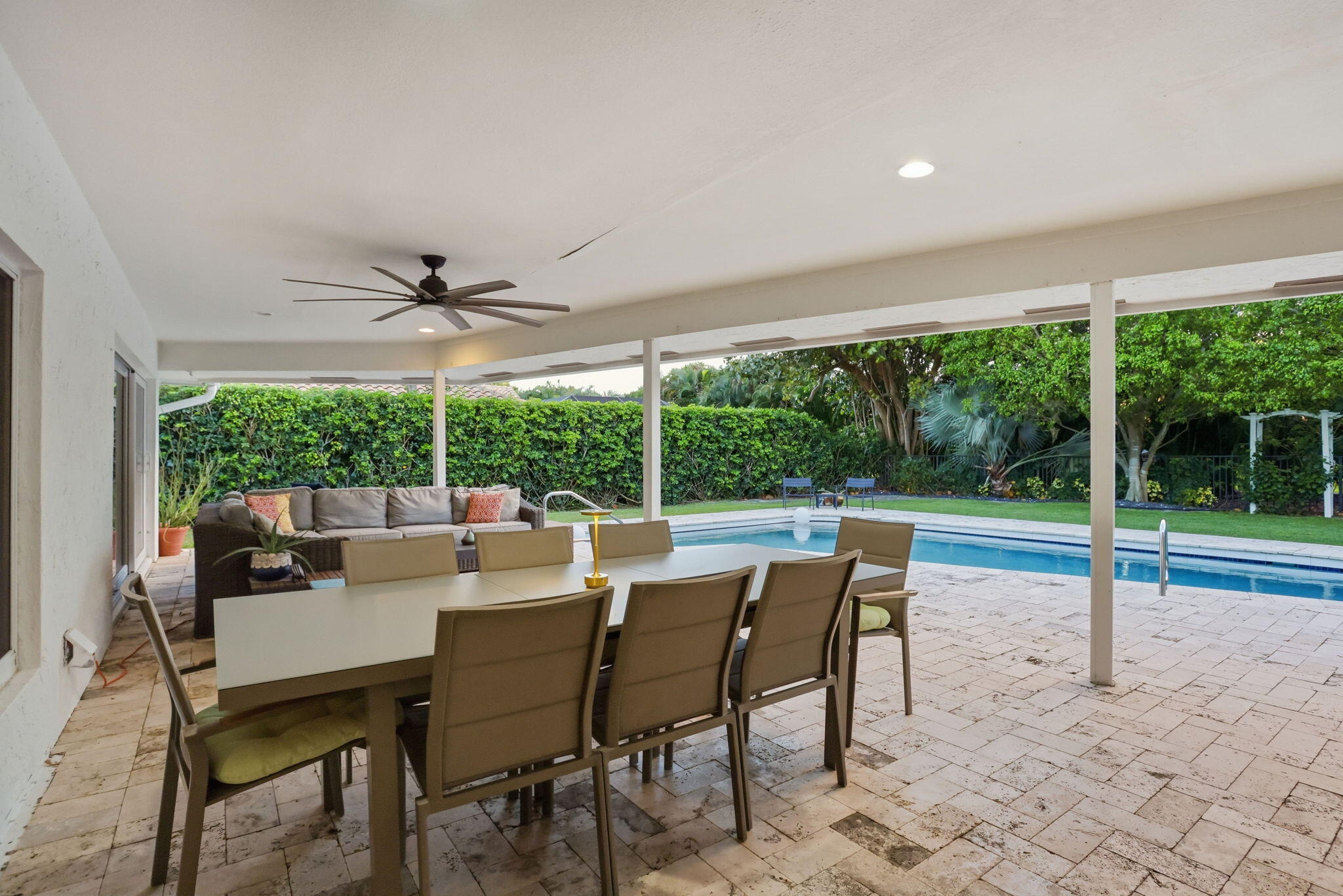 PRESIDENT COUNTRY CLUB 4 - Residential