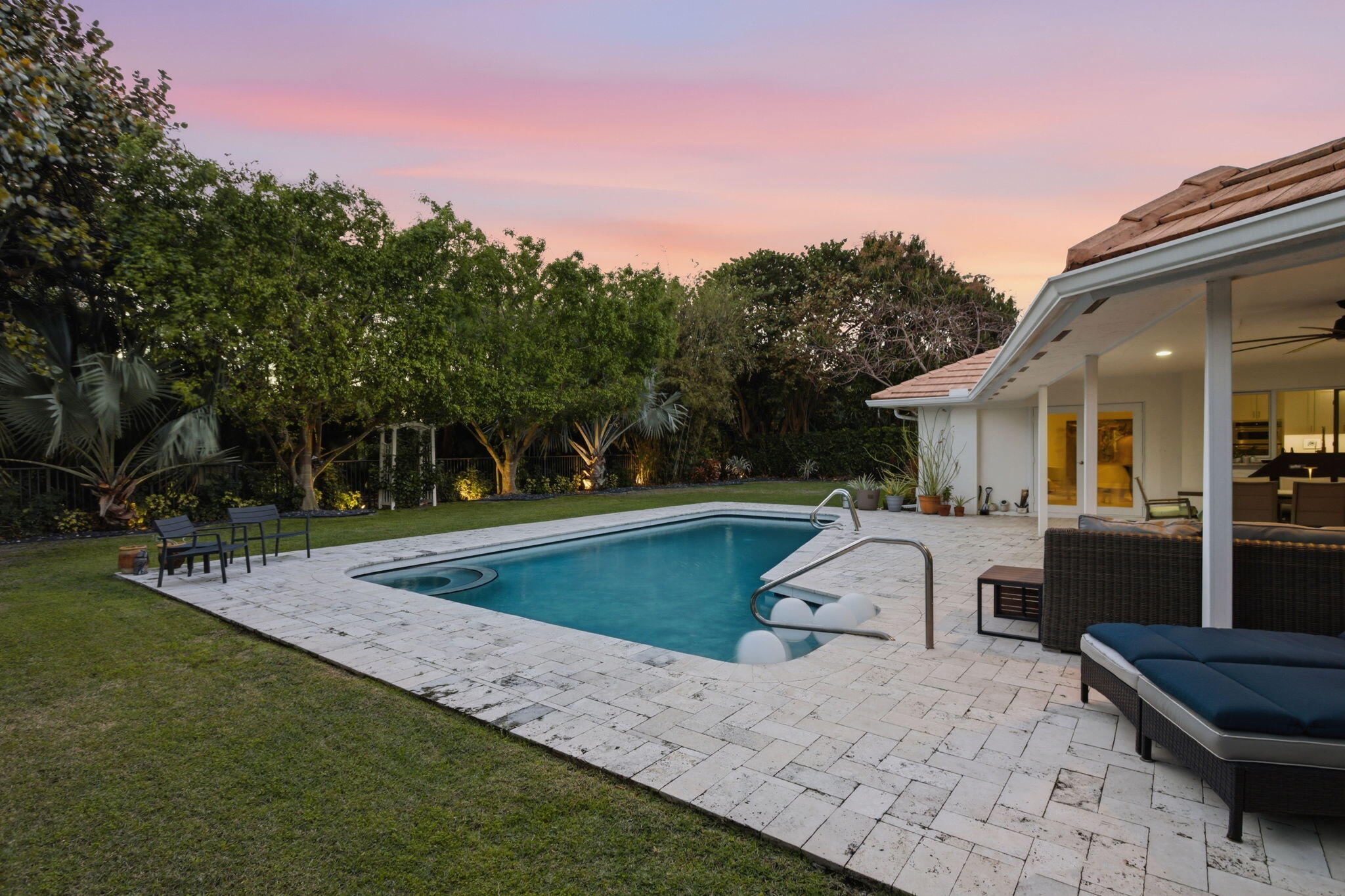 PRESIDENT COUNTRY CLUB 4 - Residential