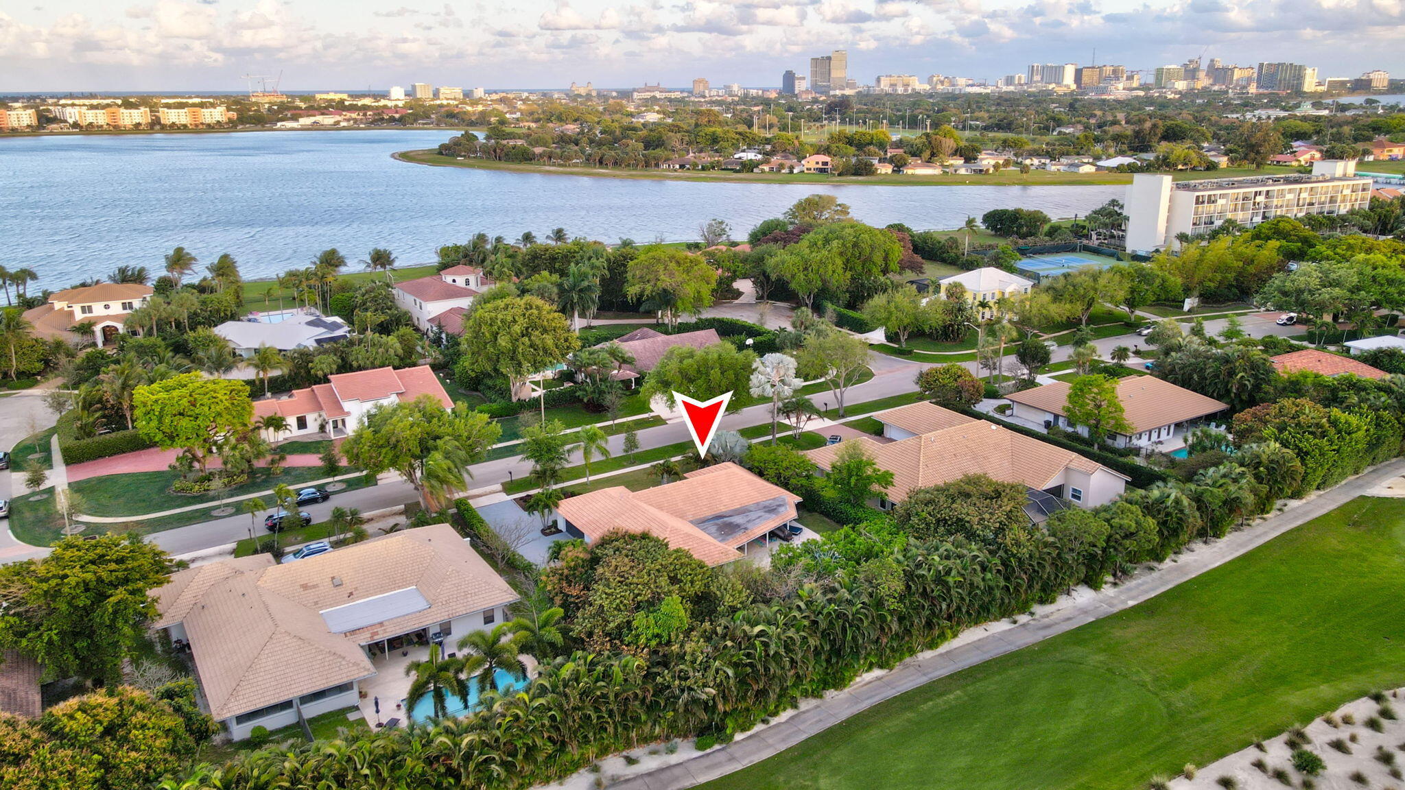 PRESIDENT COUNTRY CLUB 4 - Residential