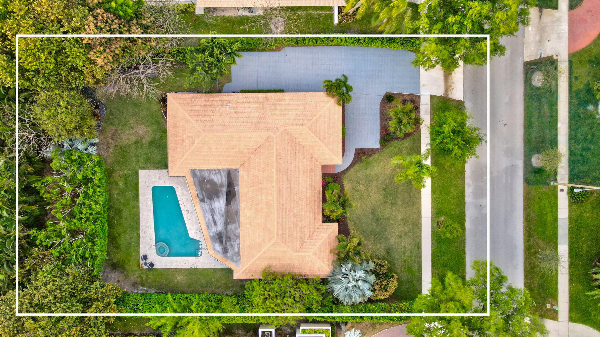 PRESIDENT COUNTRY CLUB 4 - Residential