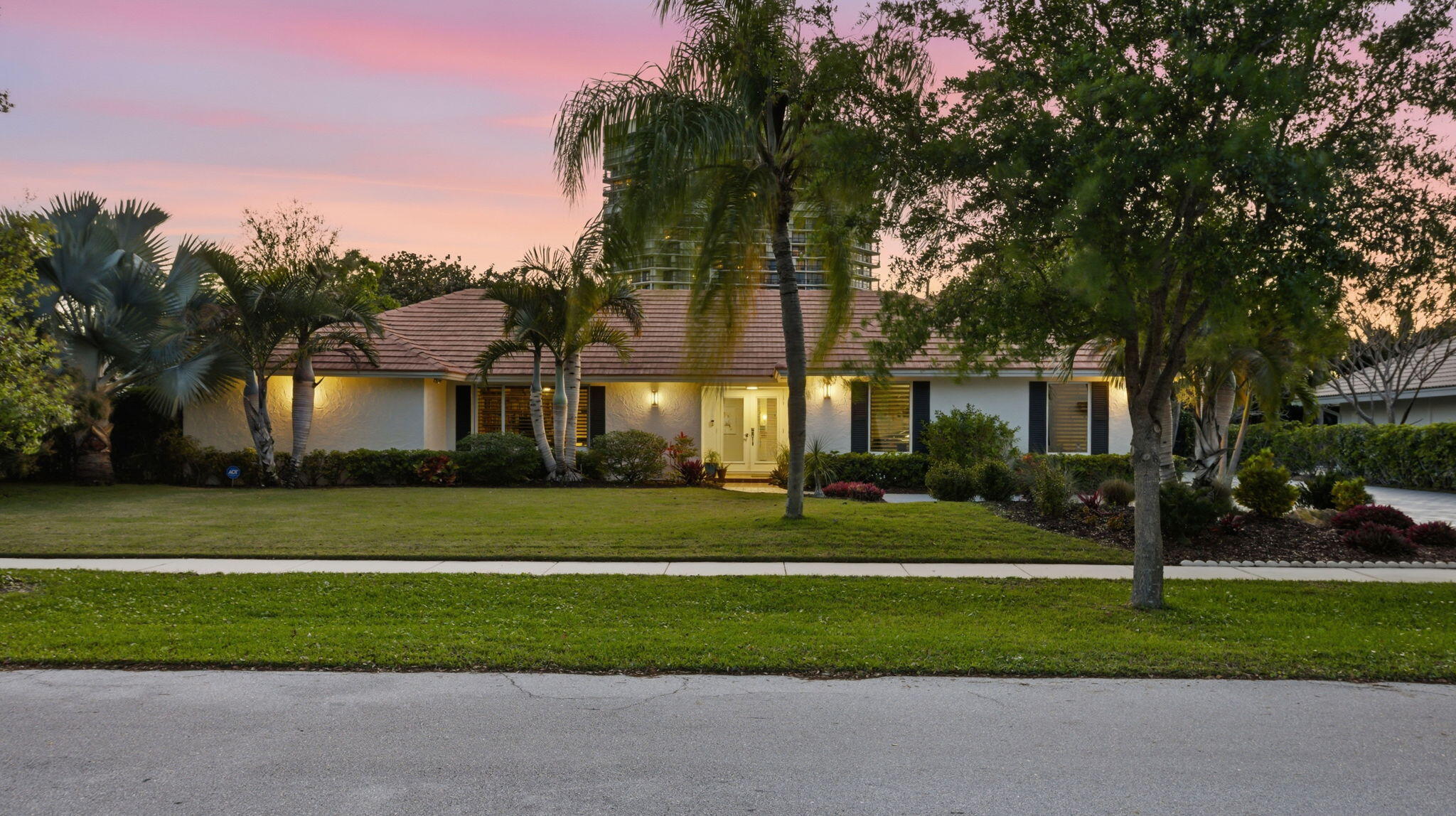 PRESIDENT COUNTRY CLUB 4 - Residential