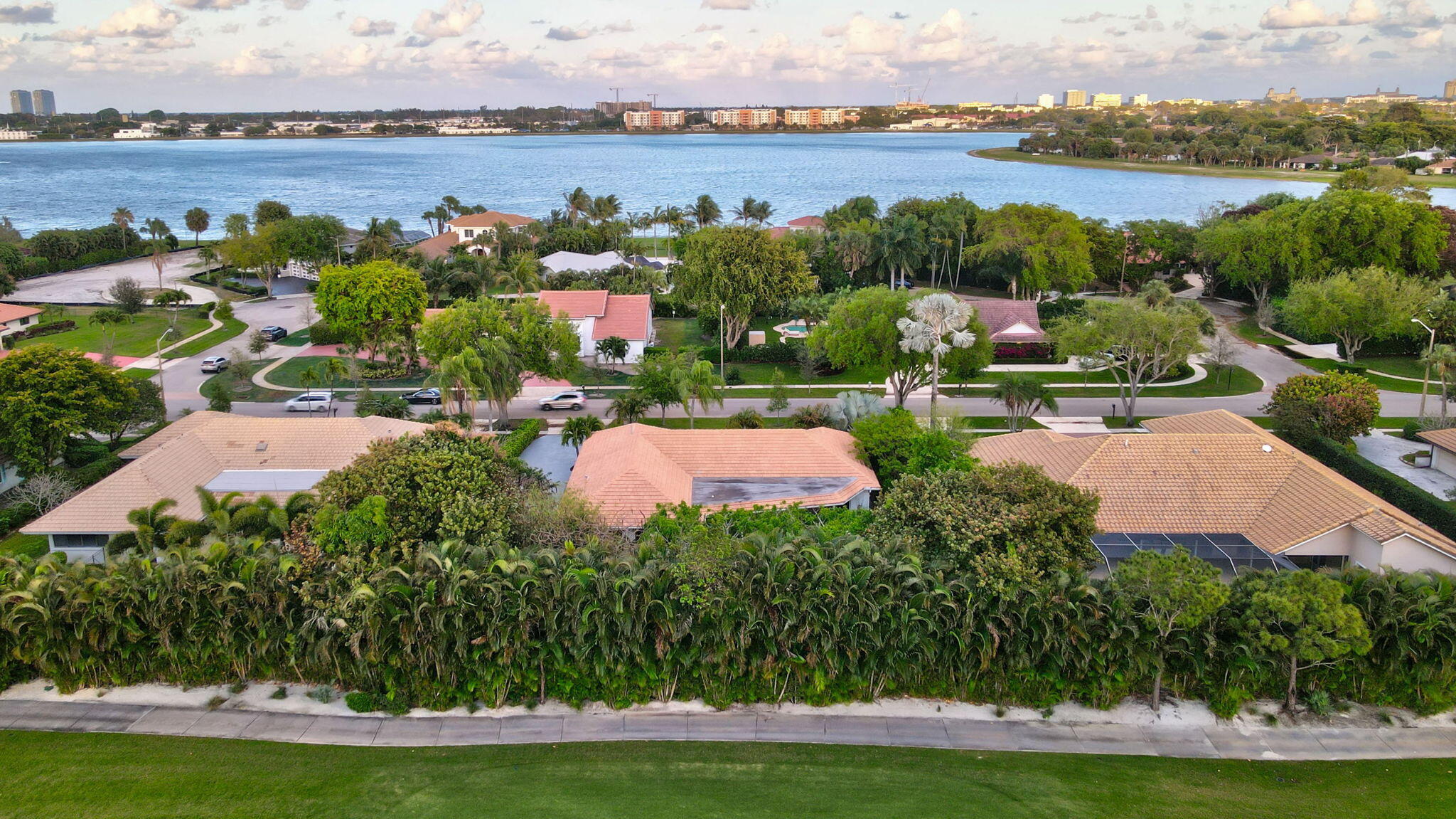 PRESIDENT COUNTRY CLUB 4 - Residential