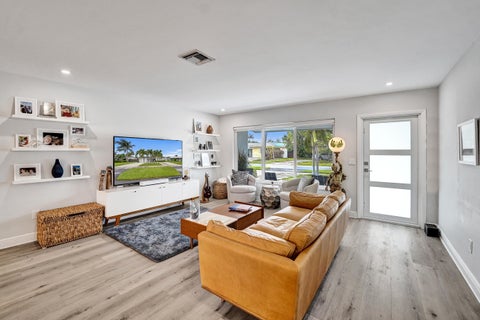 Tiny photo for 381 SE 3rd Street, Pompano Beach, FL 33060 (MLS # B26021448)