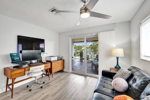 Tiny photo for 381 SE 3rd Street, Pompano Beach, FL 33060 (MLS # B26021448)
