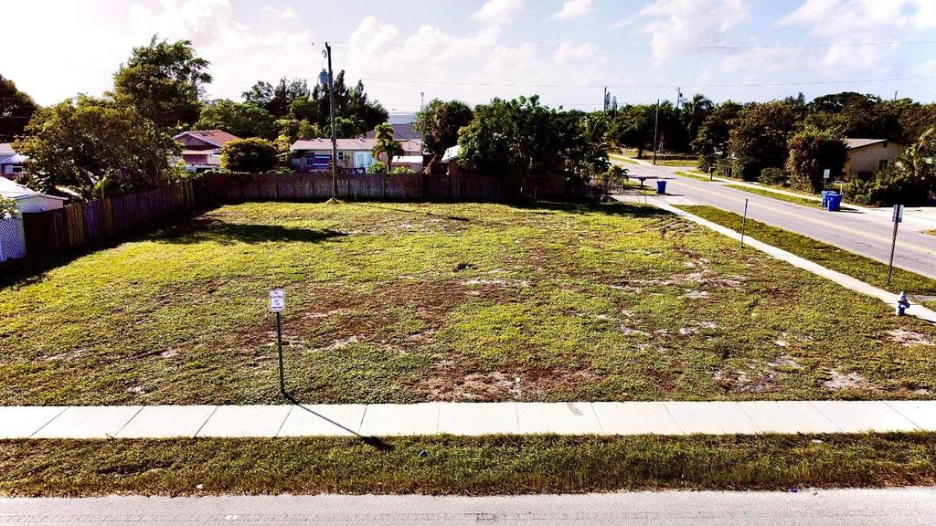 Photo of W W Ocean Avenue, Lantana, FL 33462 (MLS # R11051993)