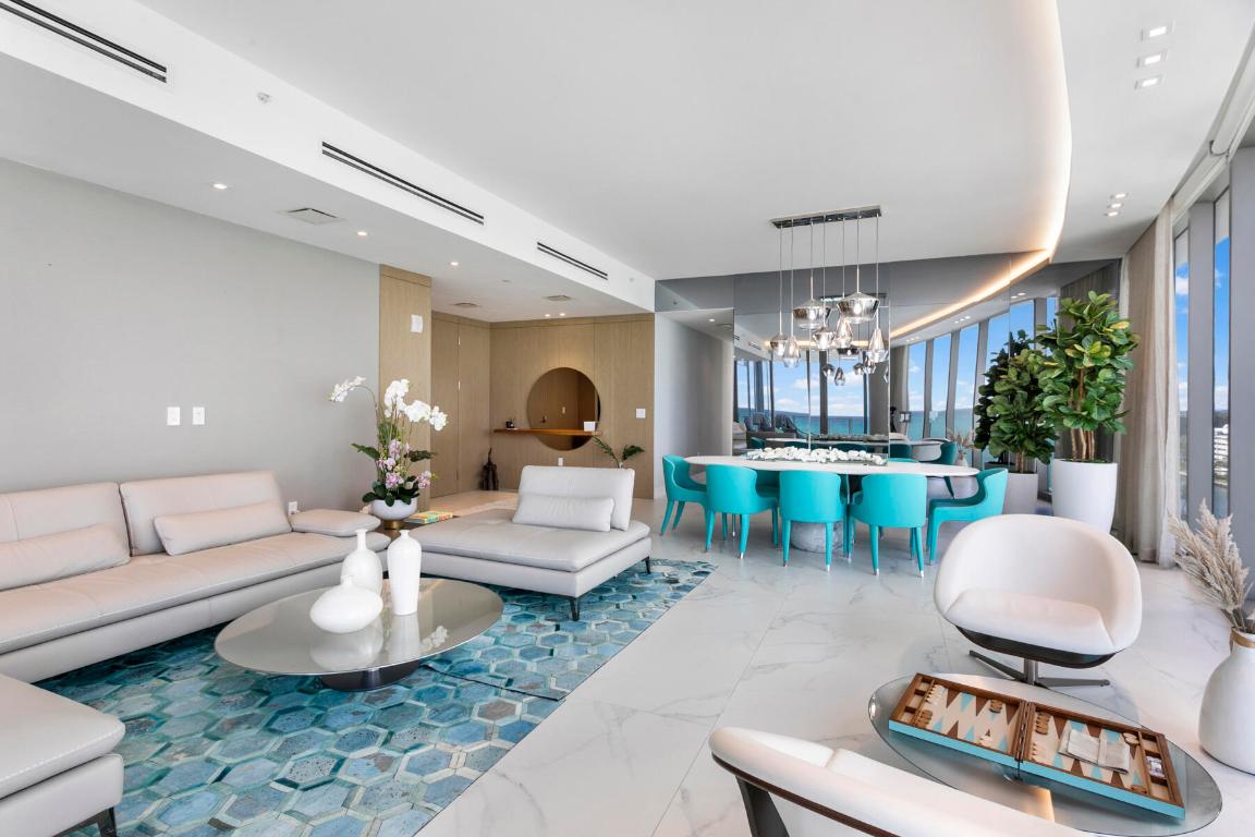 15701 Collins Avenue 701