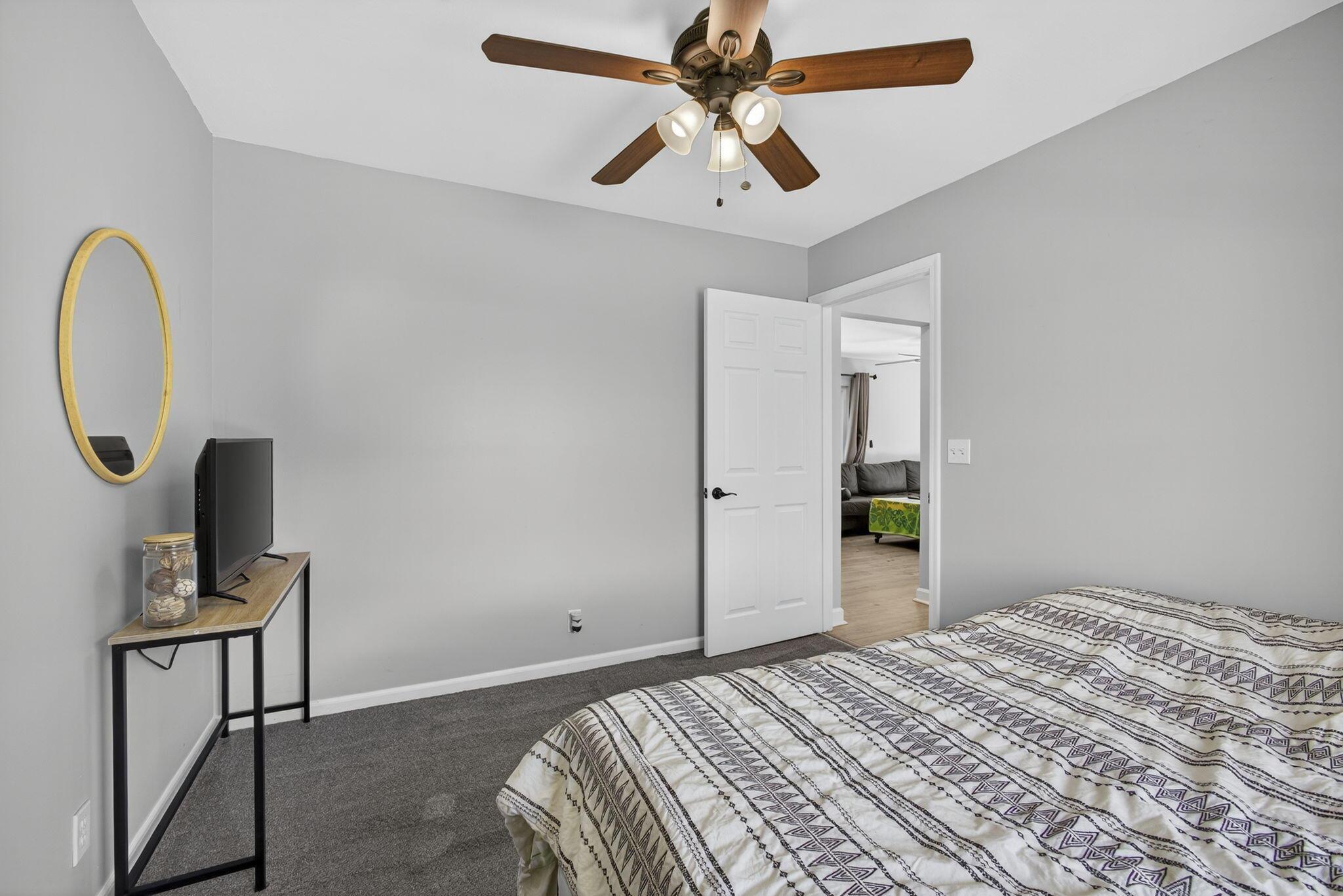 Acreage & Unrec - Residential