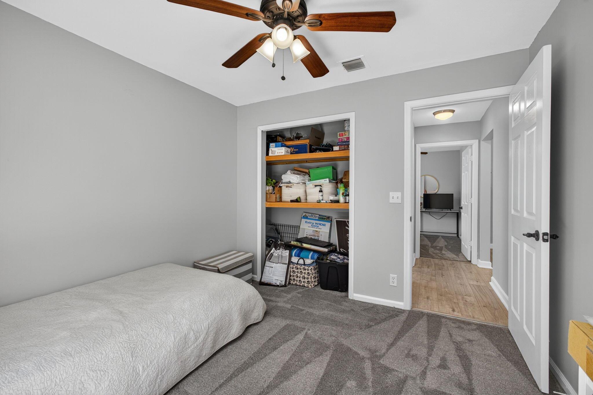 Acreage & Unrec - Residential