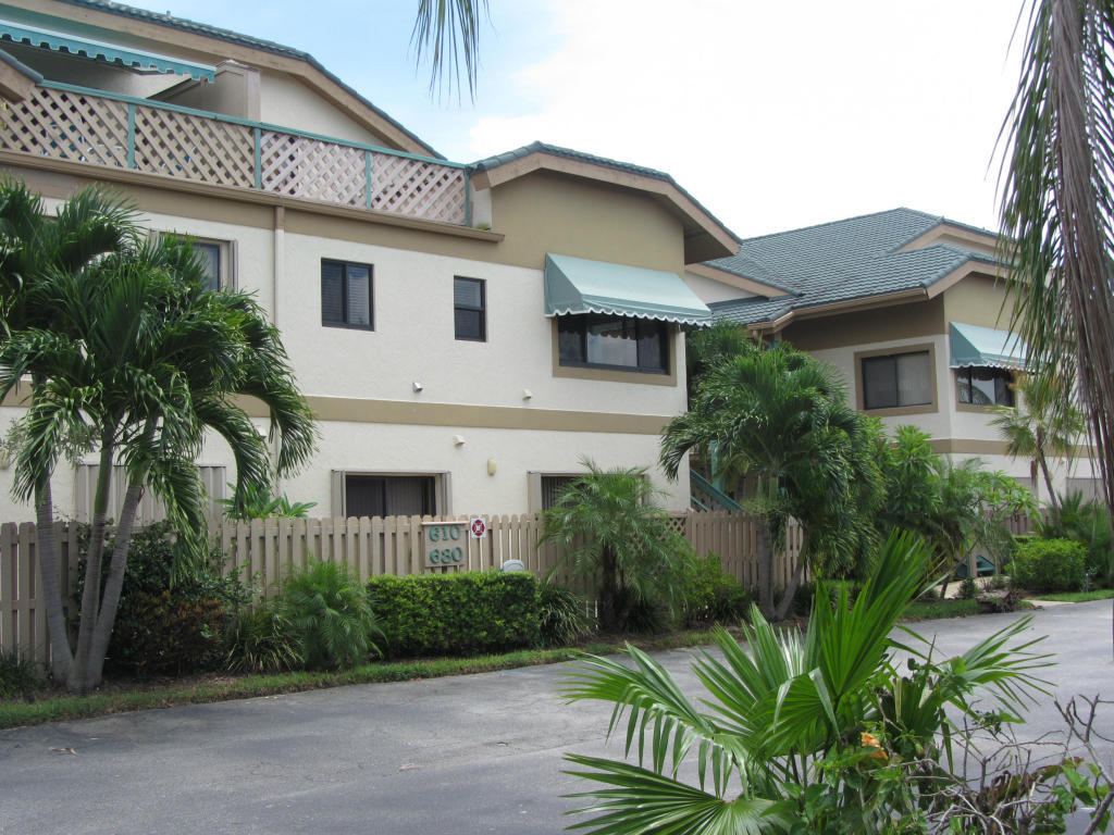 BELLA VISTA ON THE PARK CONDO - Residential