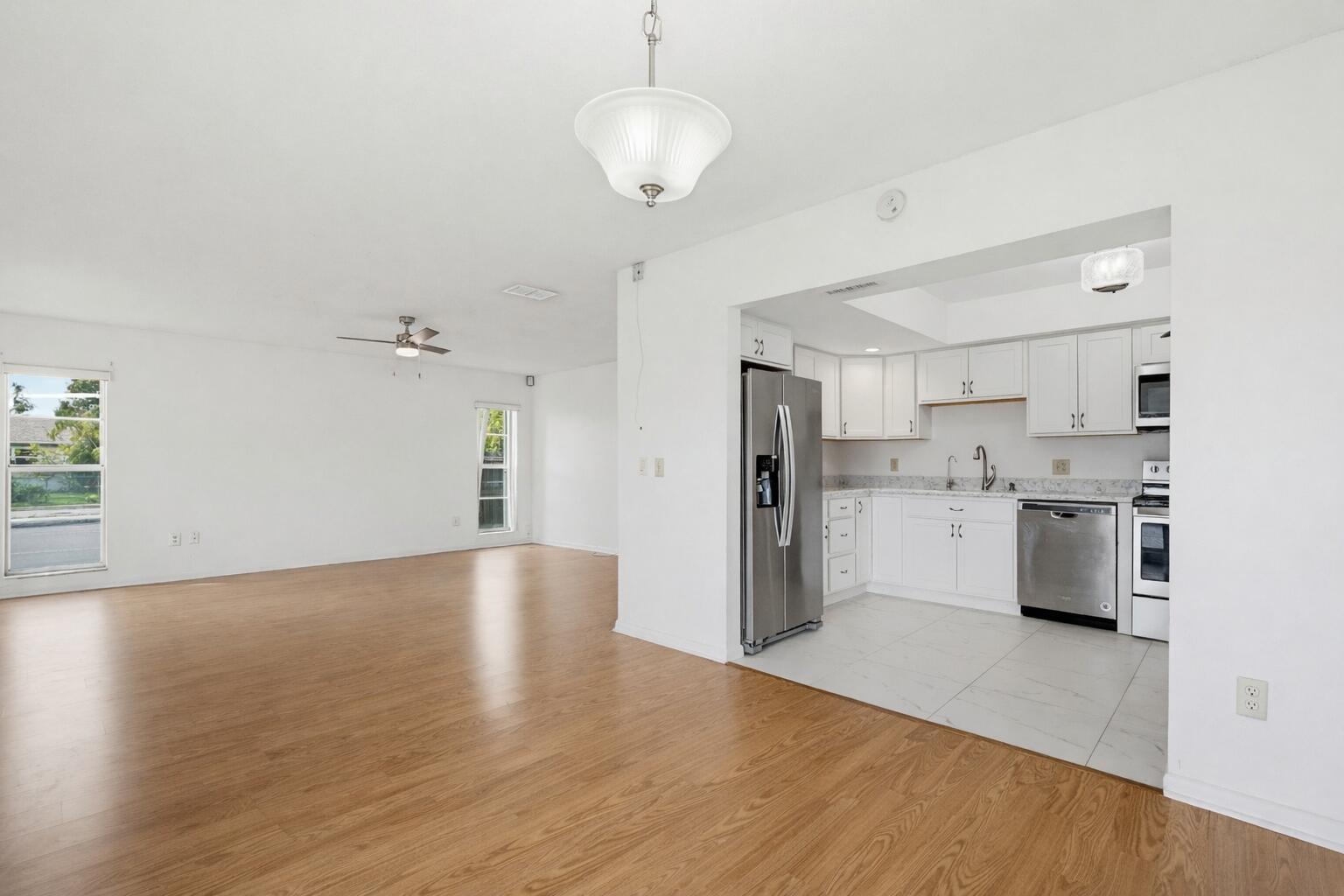 SANDALFOOT COVE SEC 4 - Residential