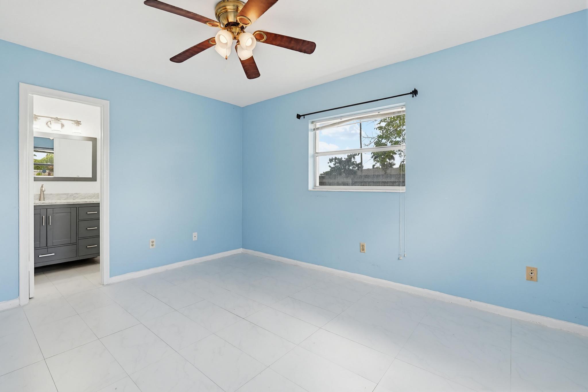 SANDALFOOT COVE SEC 4 - Residential