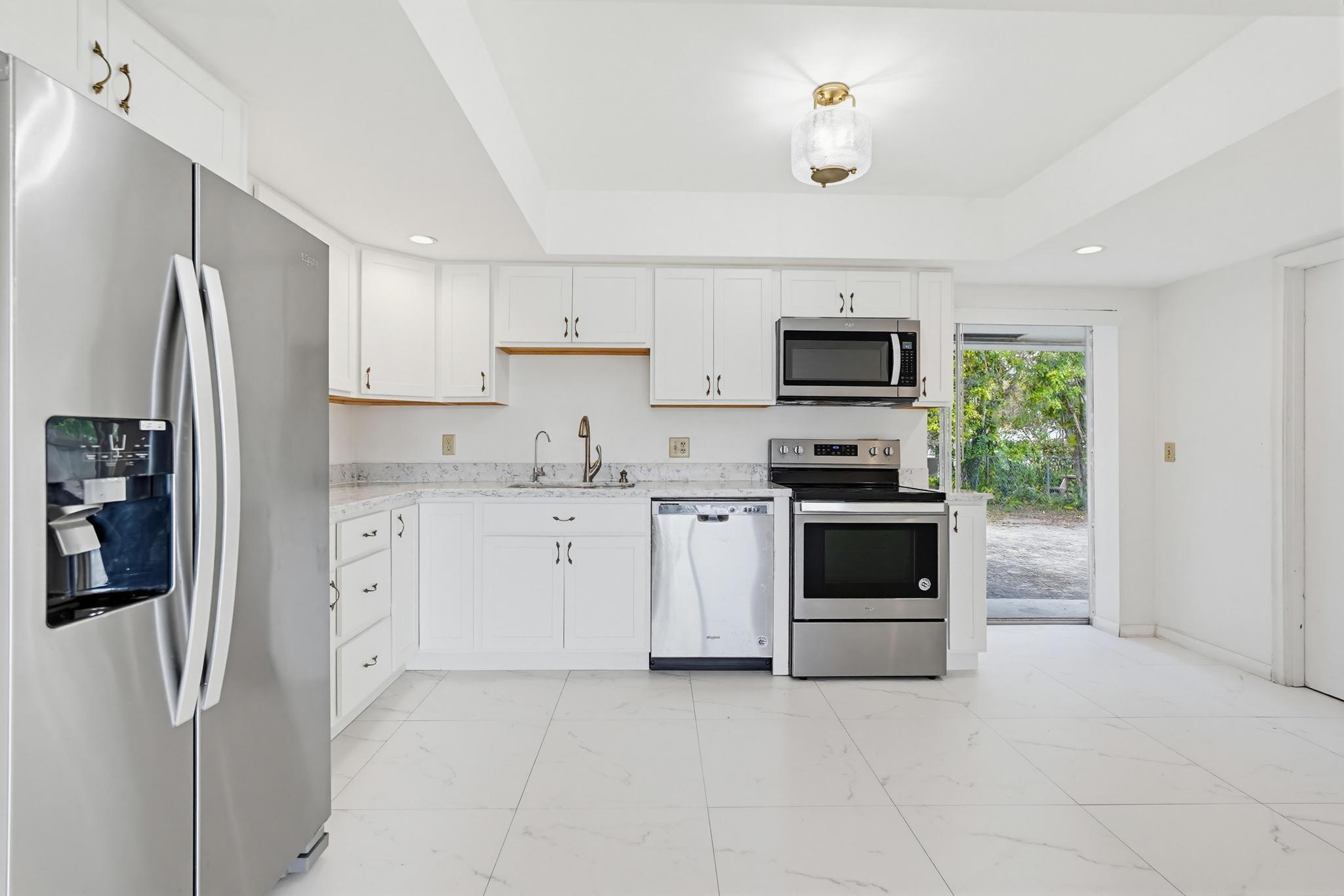 SANDALFOOT COVE SEC 4 - Residential