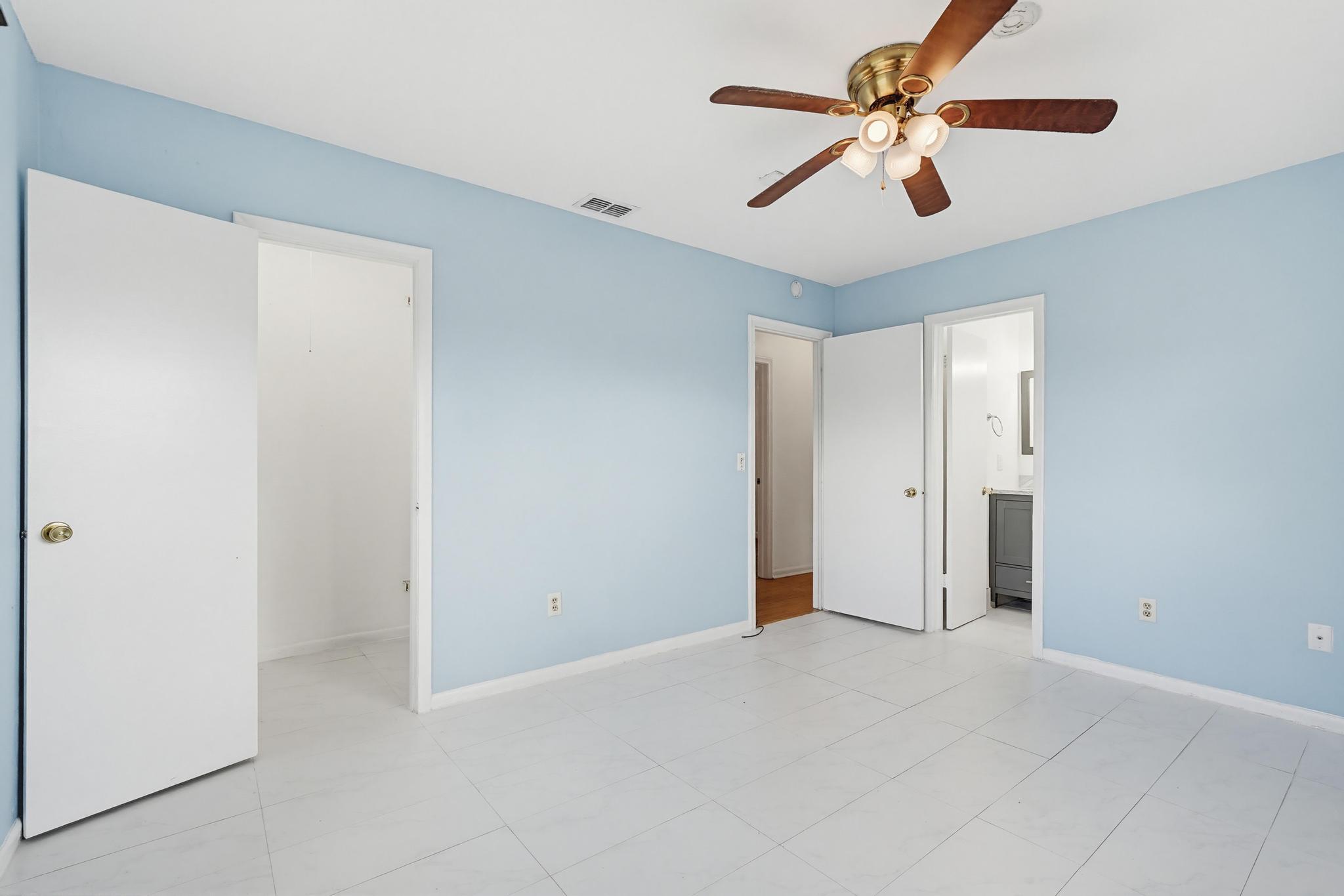 SANDALFOOT COVE SEC 4 - Residential