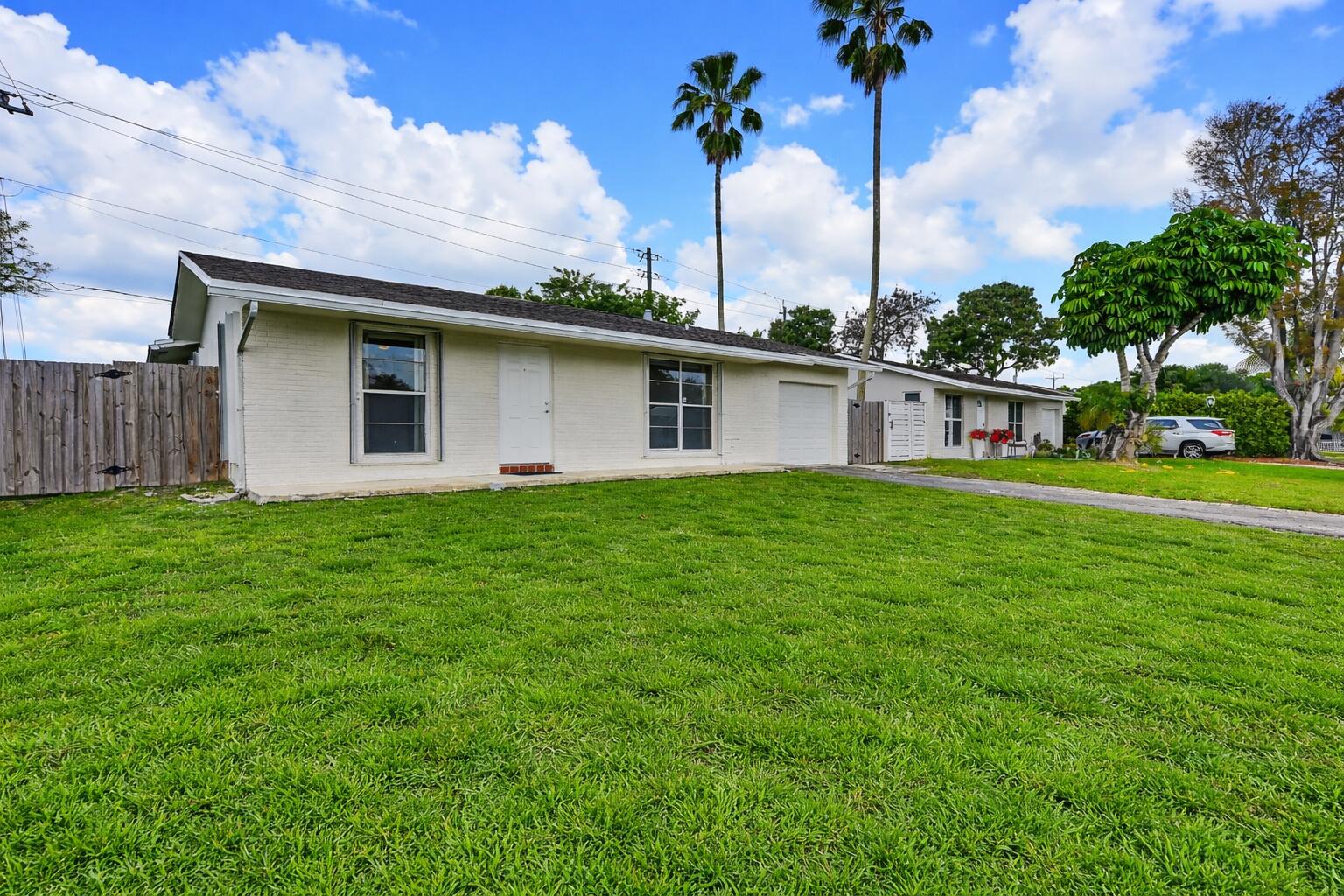 SANDALFOOT COVE SEC 4 - Residential