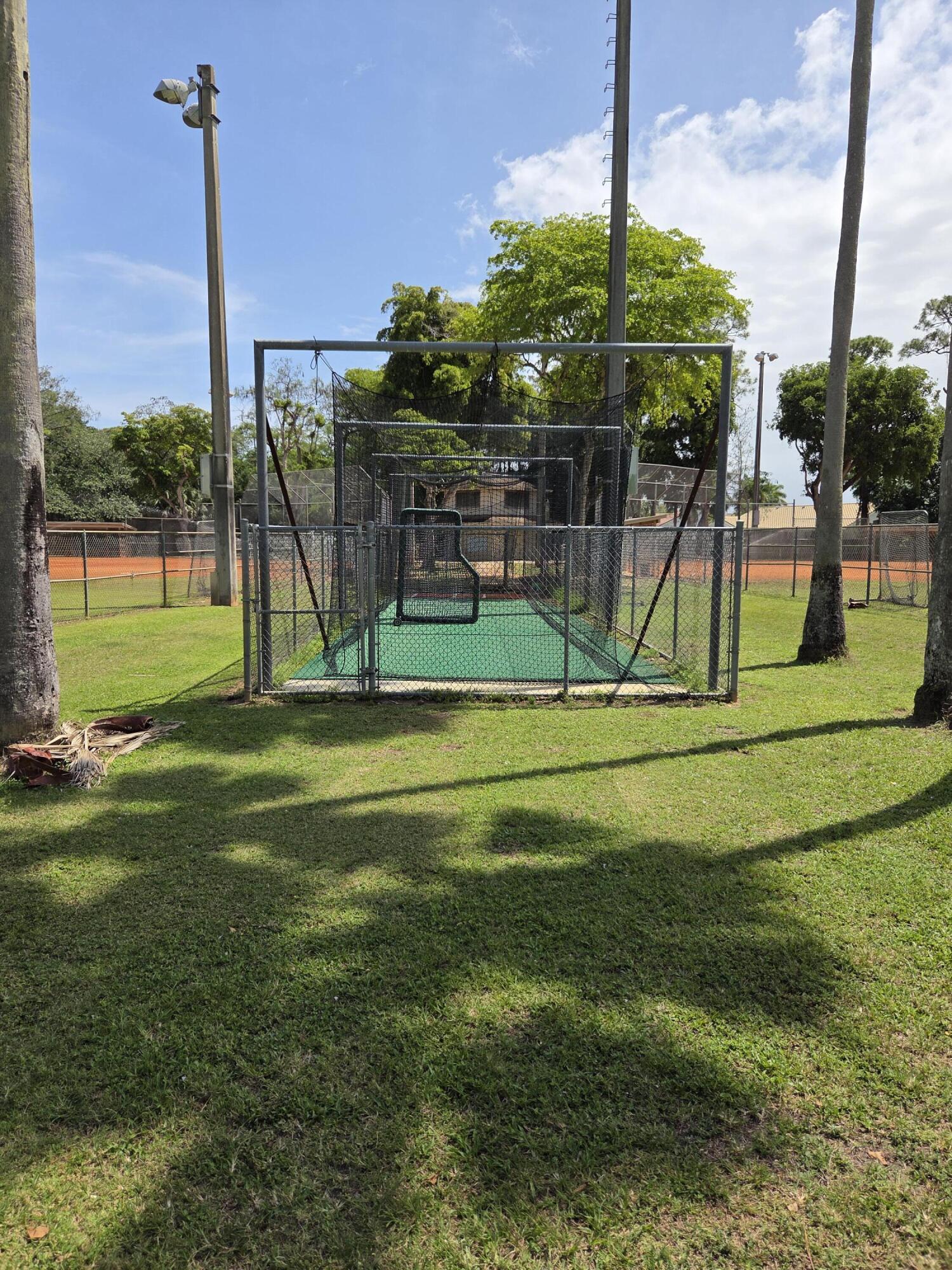 SANDALFOOT COVE SEC 4 - Residential