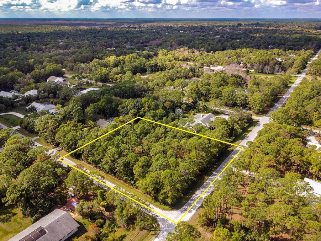 Photo of 24 159th Court N, Palm Beach Gardens, FL 33418 (MLS # R11059440)