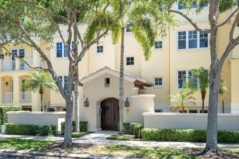 A home in Indian River Shores