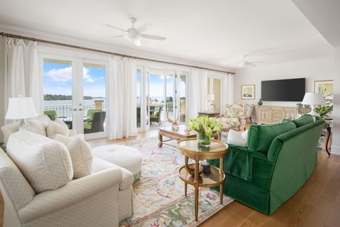 A home in Indian River Shores