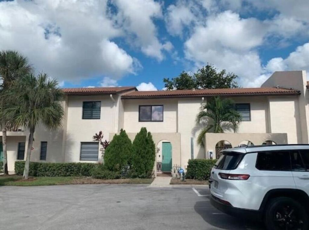 Photo of 21820 Cypress Circle #25a, Boca Raton, FL 33433 (MLS # R11132905)