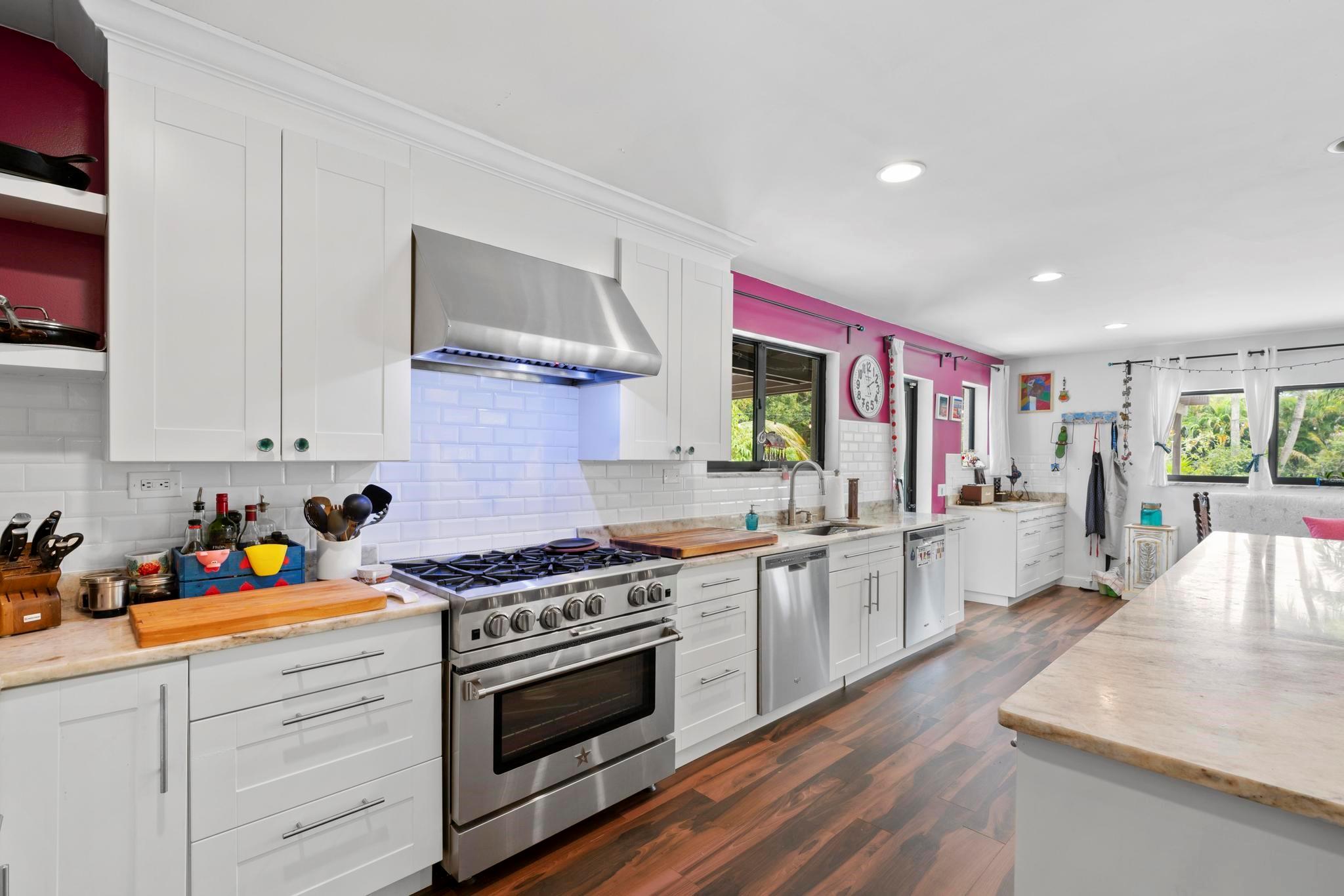 SUNSHINE RANCHES - Residential