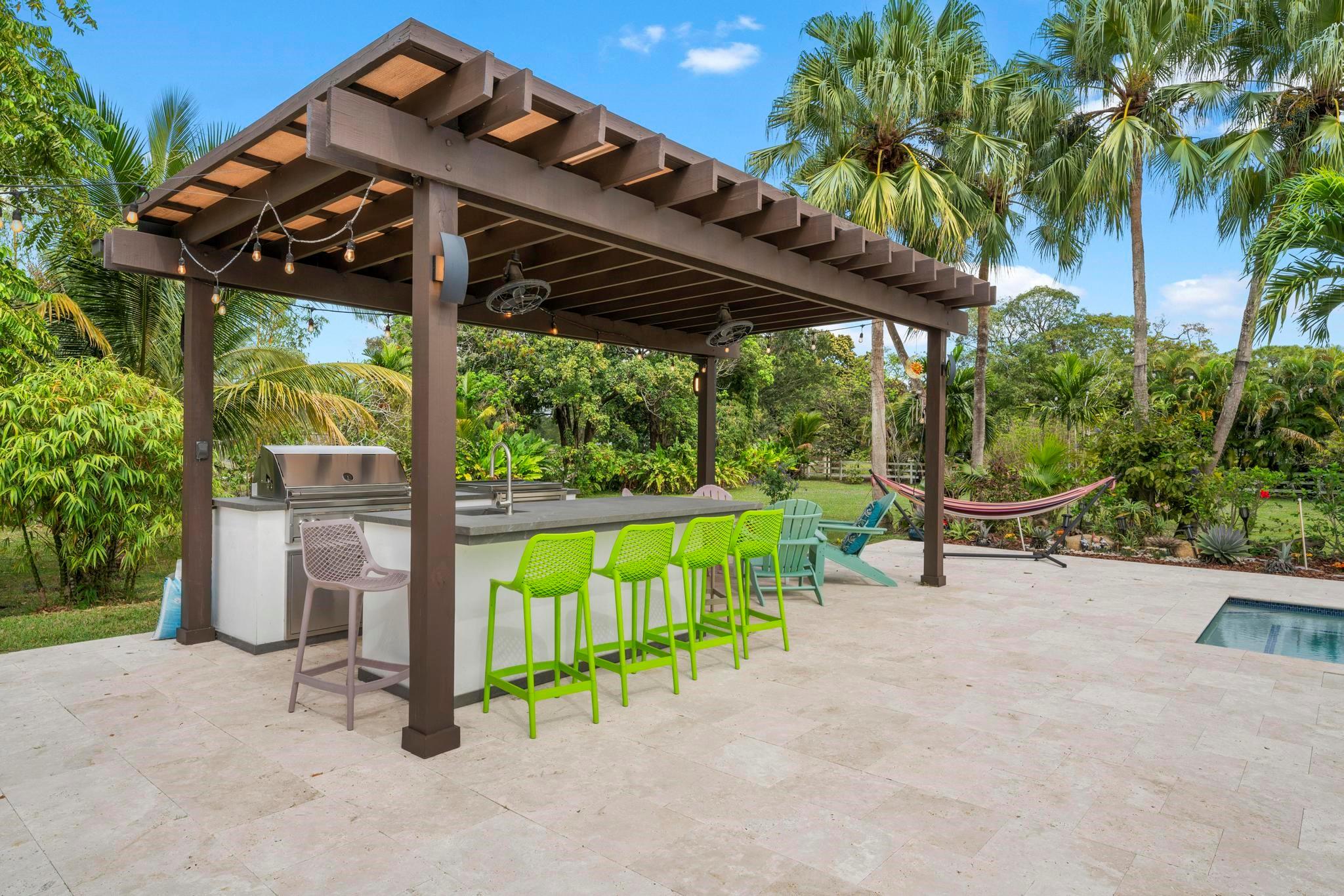 SUNSHINE RANCHES - Residential