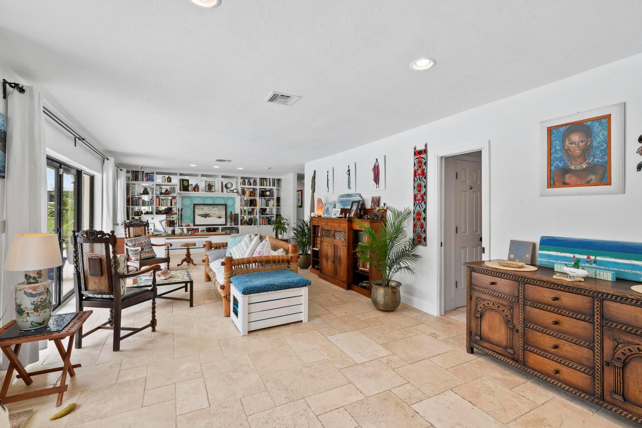 SUNSHINE RANCHES - Residential