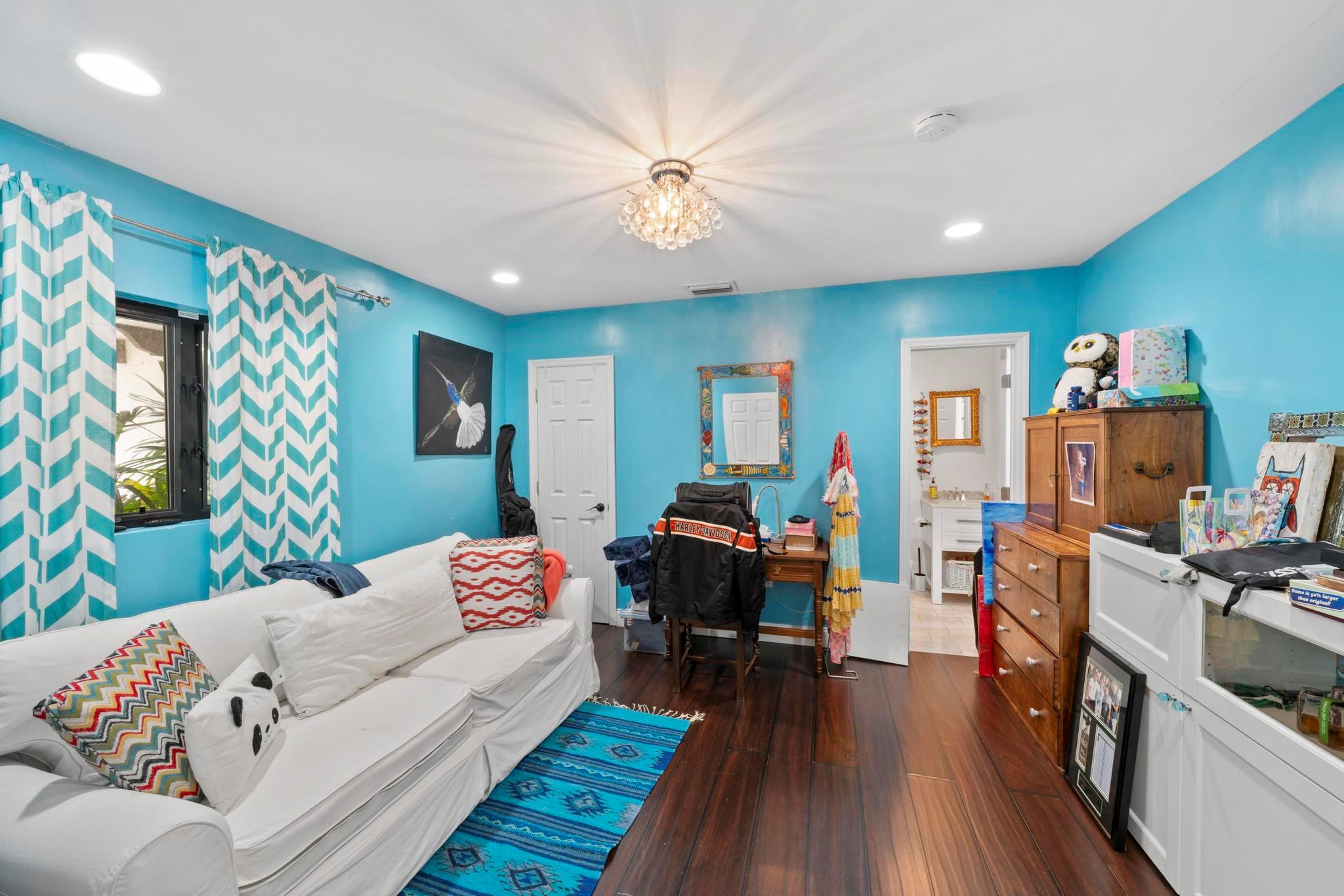 SUNSHINE RANCHES - Residential