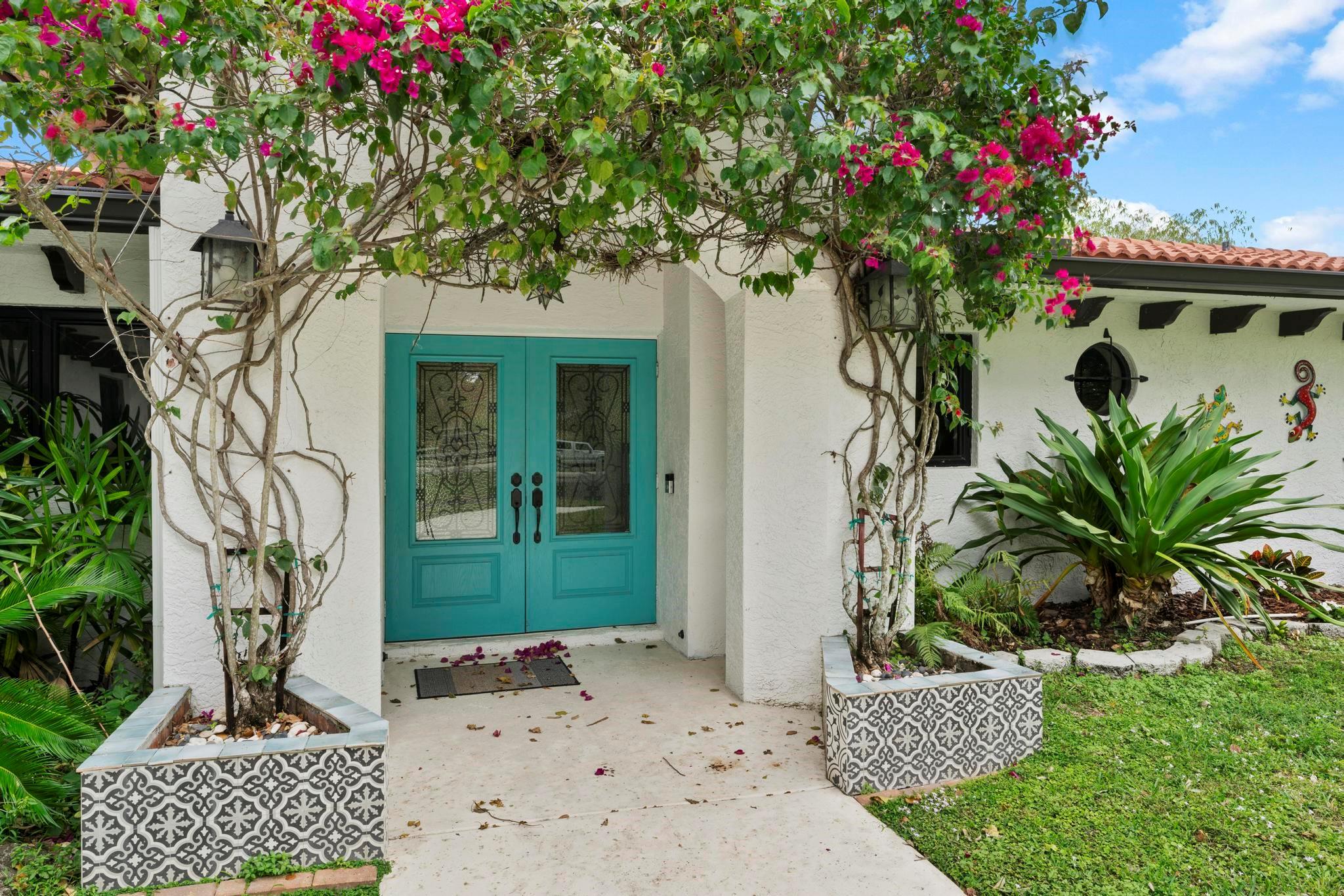 SUNSHINE RANCHES - Residential