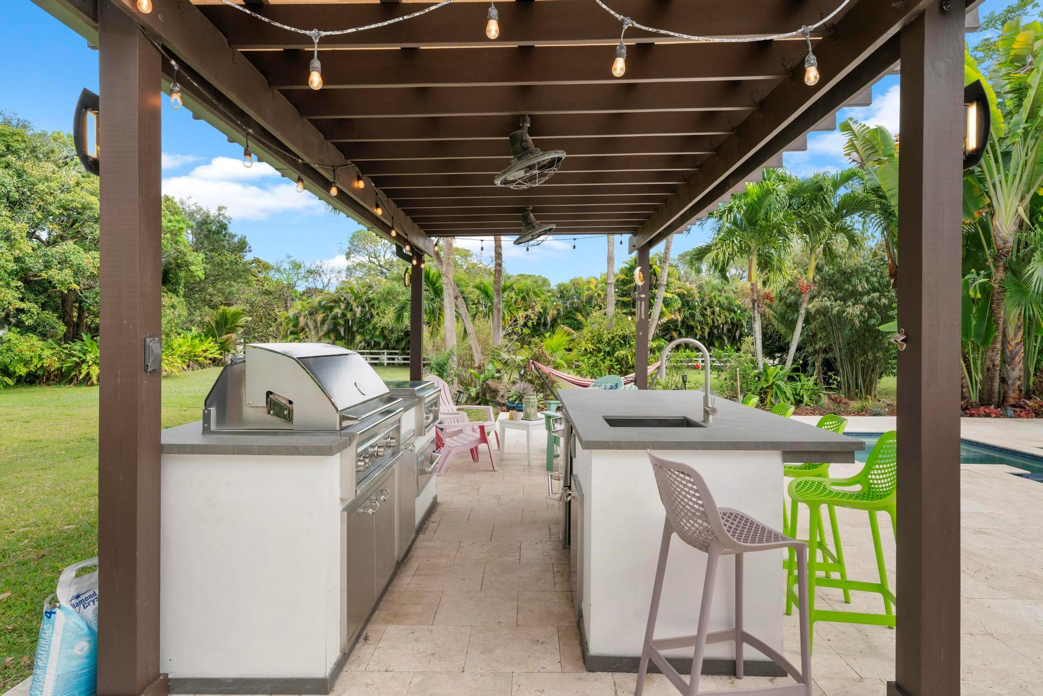 SUNSHINE RANCHES - Residential