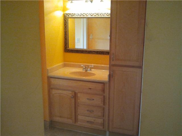 LAKESHORE CLUB - Residential Lease