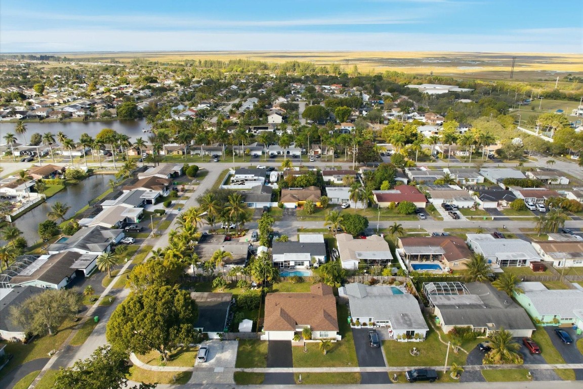 Sunrise Golf Village Sec - Residential